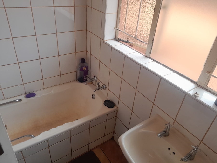 3 Bedroom Property for Sale in Geelhoutpark North West